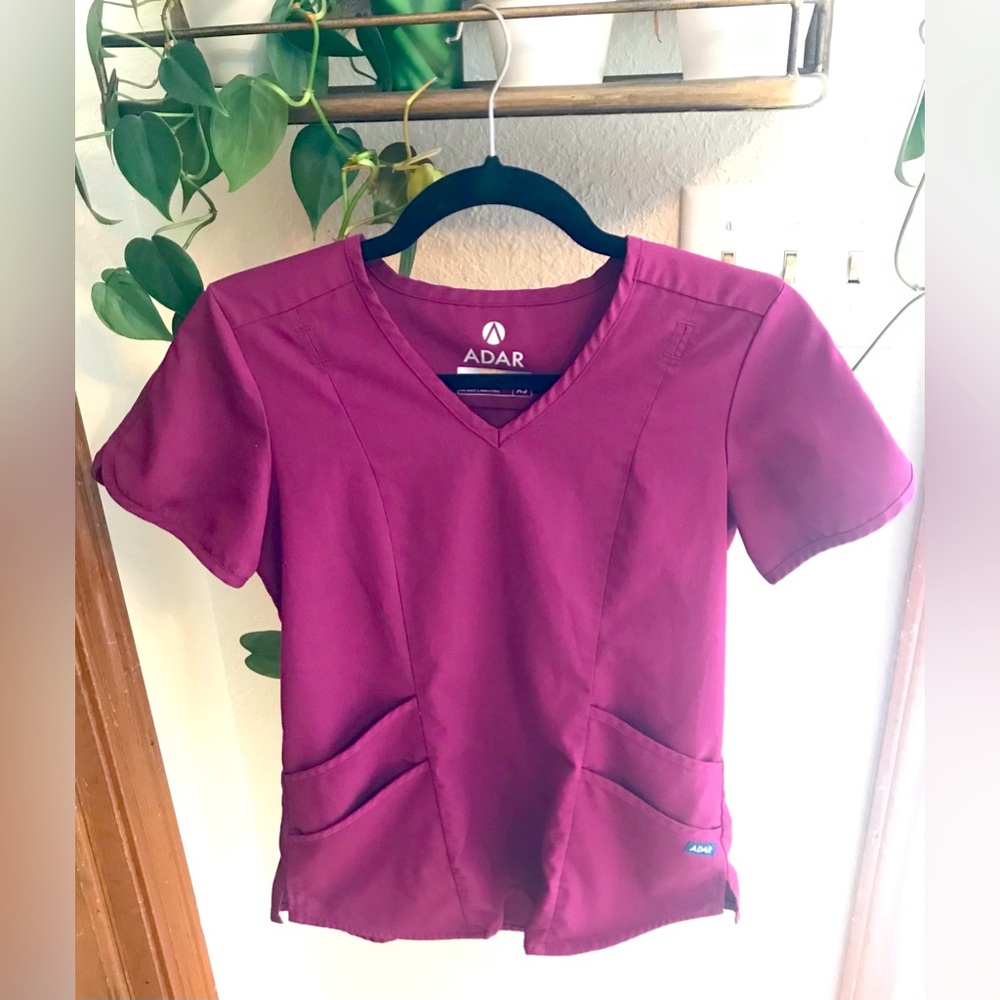 Adar Pro scrub set. Color is Wine. X-Small.